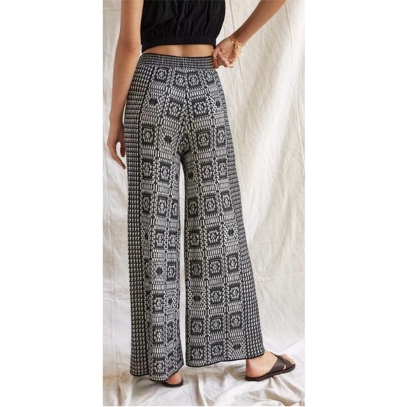 Anthropologie Cecilia Prado womans boho Abstract
Knit Wide Leg Pants Size CD - Picture 4 of 14